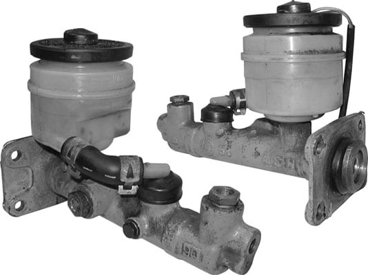 BRAKE MASTER CYLINDER