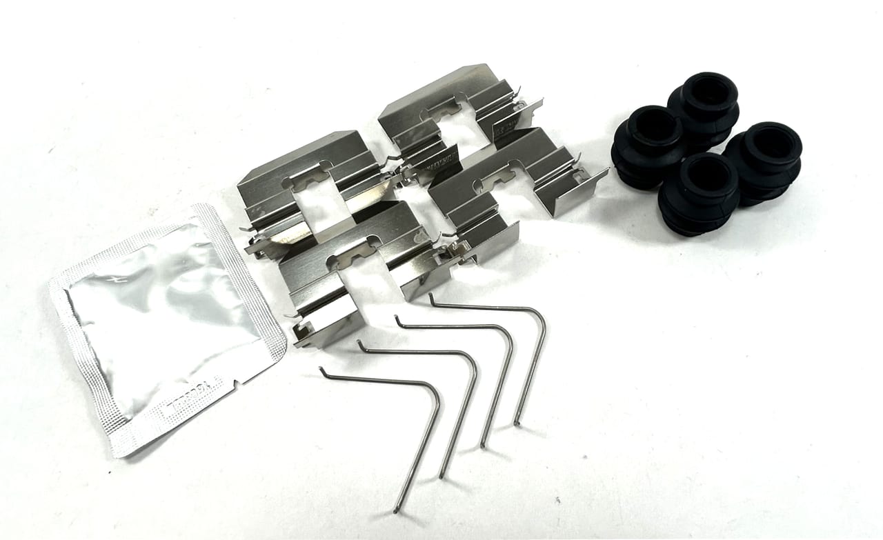PAD FITTING KIT AXLE SET