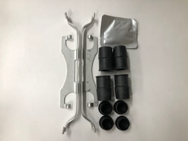 PAD FITTING KIT AXLE SET